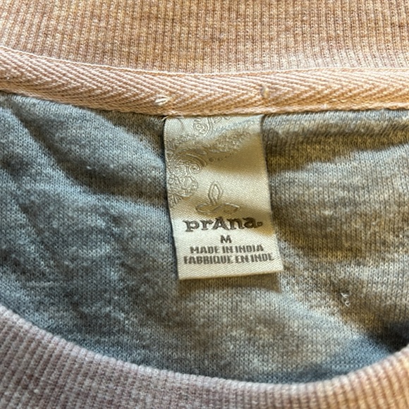 NWOT Prana sweatshirt pale pink and grey - Picture 2 of 7